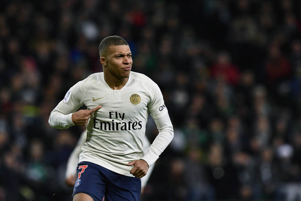 祝贺！马来西亚羽毛球公开赛混双决赛 中国队包揽冠亚军